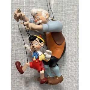 Vintage Hallmark Keepsake 1999 Pinocchio & Geppetto ornament Disney Collectible